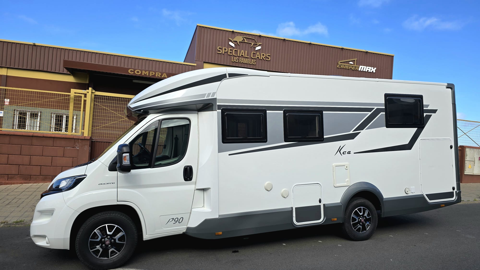 MOBILVETTA DESIGN KEA P90 160CV