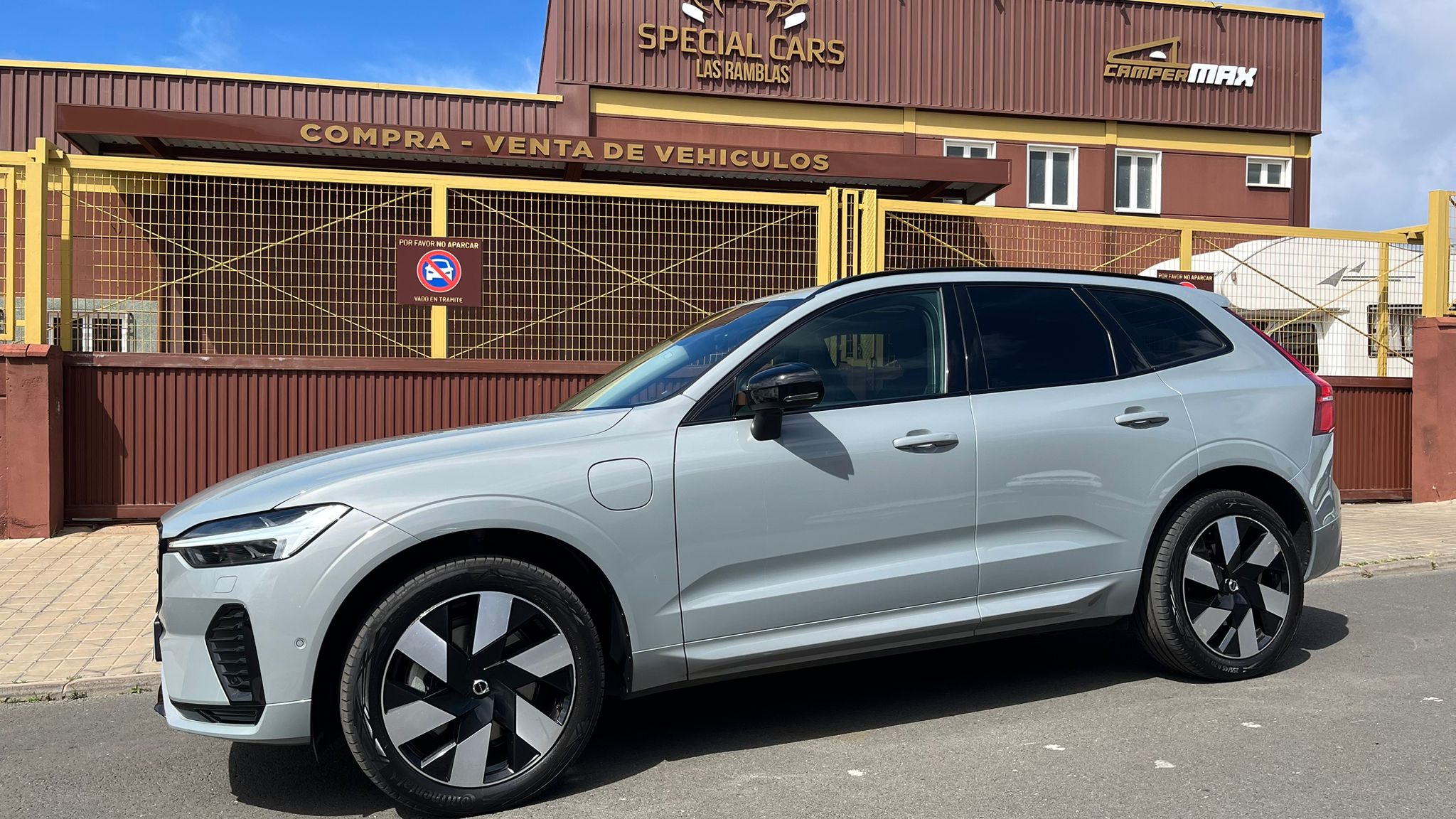 VOLVO XC60 HYBRID 350CV