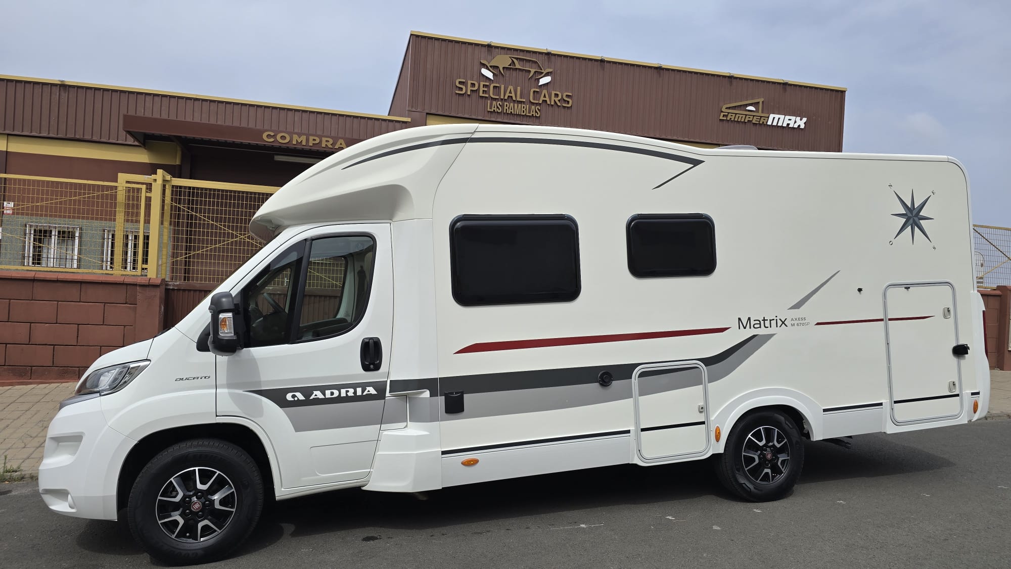 ADRIA MATRIX AXESS M 670SP 130CV